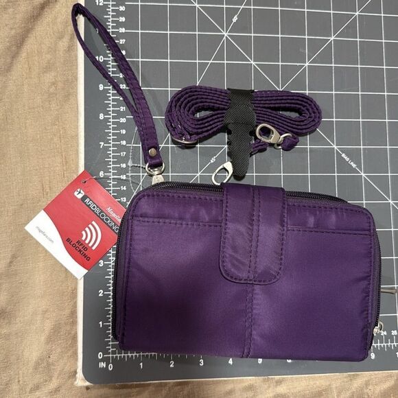 Magellan RFID Blocking Travel Wristlet Crossbody In Eggplant NWT - Picture 3 of 6